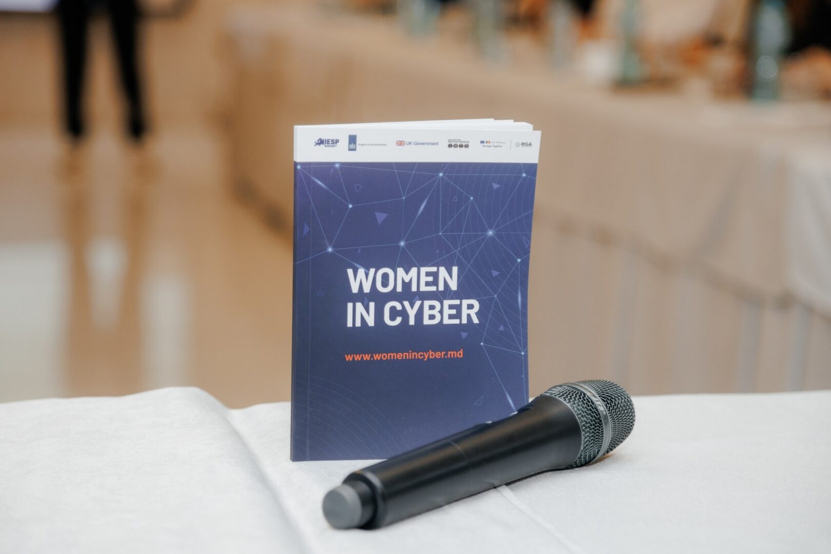 Lansare a broșurii “WOMEN IN CYBER”