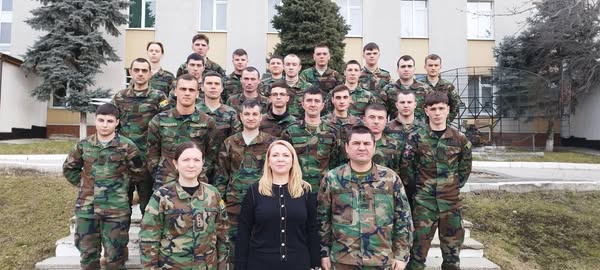 Dimensiunea de gen în sectorul de securitate și apărare